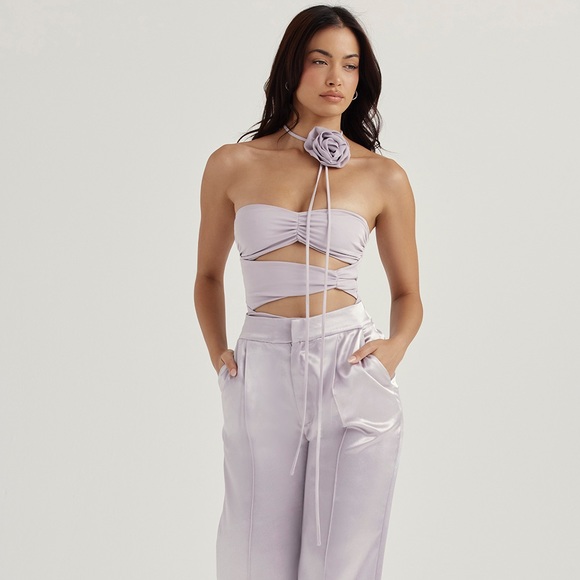 HOUSE OF CB 'Joie' Grey Flower Trimmed Bodysuit NWOT - Picture 5 of 8